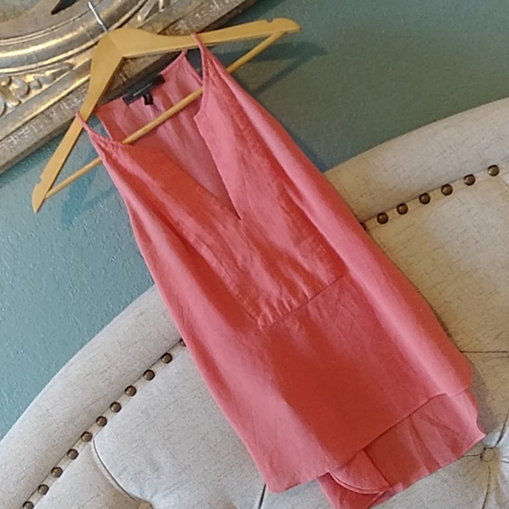 Womens sz.small BCBG salmon tank top/ blouse